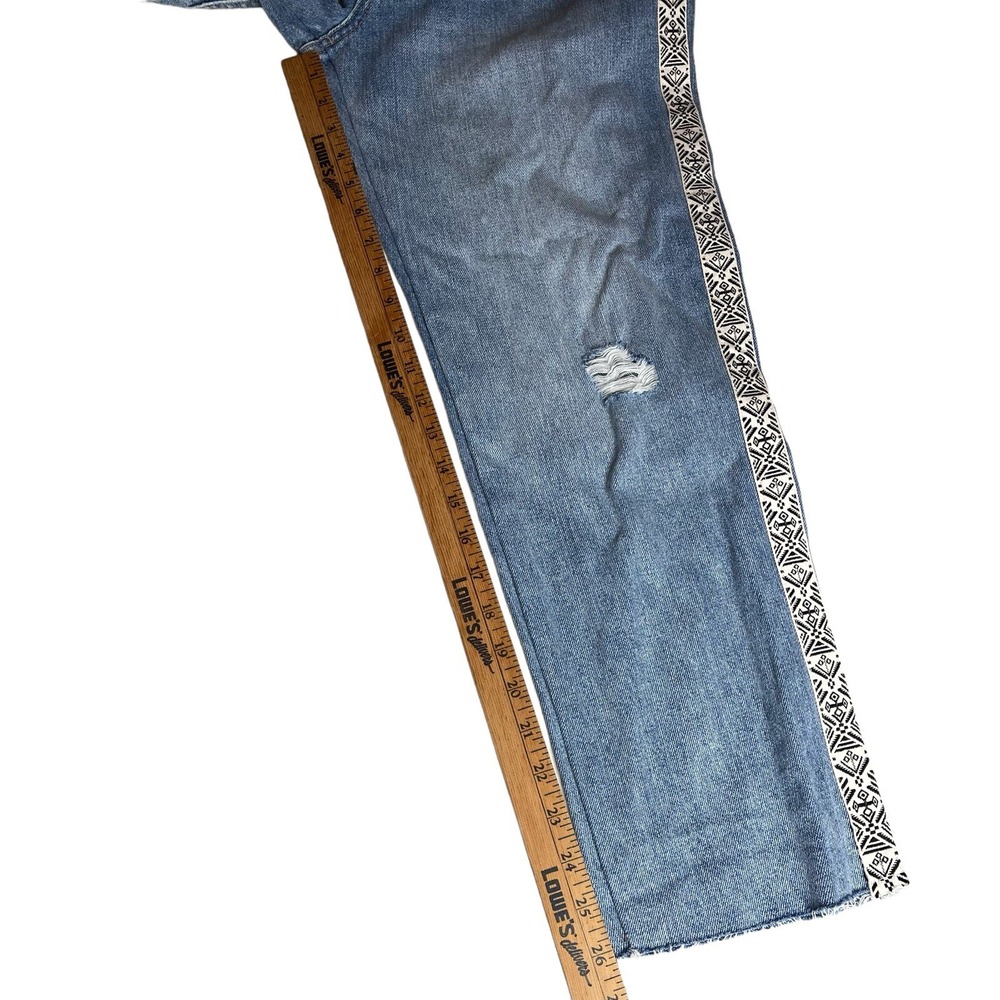 Lucky Brand Relaxed Taper Ankle Jeans Womens 6/28 Raw Hem Side Stripe Distressed - Picture 10 of 13
